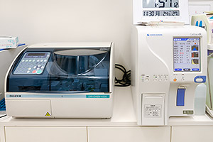 血液検査機器